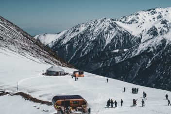 Estación de montaña de Shymbulak — Kazajistán Clásico