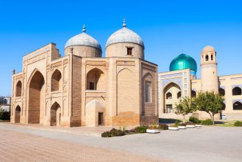 Mezquita Shaikh Muslihiddin, Khujand ,Tayikistán — Tayikistán Clásico