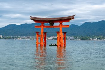 KYOTO – MIYAJIMA -HIROSHIMA — Japón Esencial