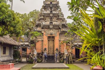 Palacio Real de Ubud — Bali en Familia