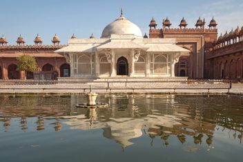 Fatehpur Sikri — Triángulo de Oro y Benarés