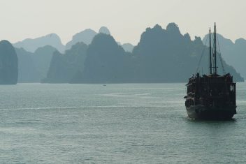 HANOI – BAHIA DE HALONG — Súper Vietnam con Sapa