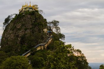 Monte Popa — Corazón de Myanmar