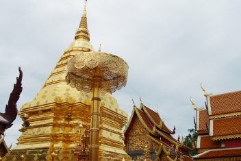 CHIANG MAI — Contrastes de Tailandia y Krabi