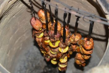 Cocina en horno tonir — Armenia 8 días