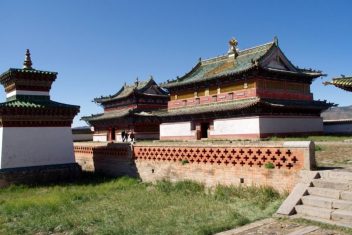 Monasterio de Erdenezuu, Kharkhorin — Mongolia Básico