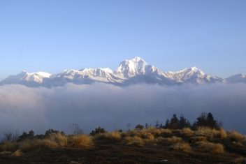 Poon Hill — Nepal Cultural y Trekking