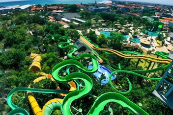 Water Bom Park — Bali en Familia