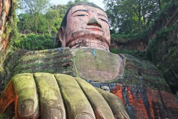 CHENGDU – LESHAN – CHENGDU — La Tierra del Panda