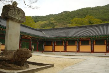 Templo Hwaeomsa — Corea del Sur al Completo en Privado