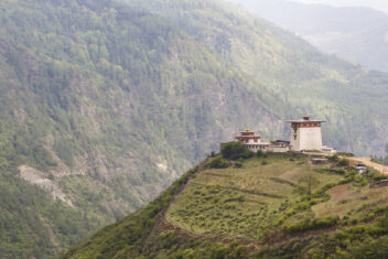Valle de Haa — Panorama de Bután y Katmandú