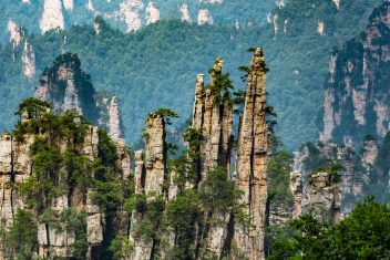 ZHANGJIAJIE — China: Avatar Y El Reino Del Fénix