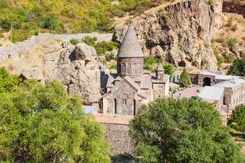Monasterio de Geghard — Armenia al Completo